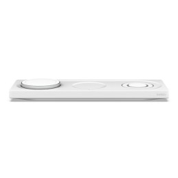 https://compmarket.hu/products/199/199857/belkin-boostcharge-pro-3-in-1-wireless-charging-pad-with-magsafe-white_3.jpg