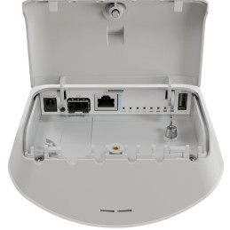 https://compmarket.hu/products/238/238802/mikrotik-mantbox-ax-15s_3.jpg