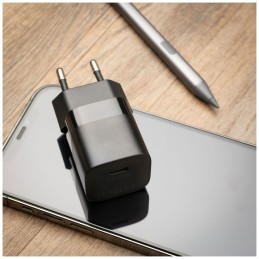 https://compmarket.hu/products/290/290115/fixed-mini-halozati-toltokeszlet-usb-c-kimenettel-es-usb-c-lightning-kabellel-20w-1m-f