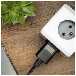 https://compmarket.hu/products/290/290115/fixed-mini-halozati-toltokeszlet-usb-c-kimenettel-es-usb-c-lightning-kabellel-20w-1m-f