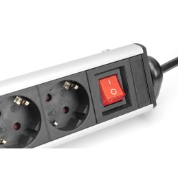 Digitus Hálózati Elosztó Kapcsolóval 6DIN, 3xUSB 1,5m Black