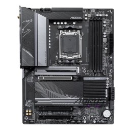 https://compmarket.hu/products/234/234379/gigabyte-b650-aorus-elite-ax-v2_3.jpg