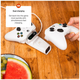 FIXED Kettős töltőállomás Xbox Series S, X kontrollerhez és One vezeték nélküli vezérlőkhöz, fehér