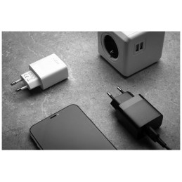 FIXED hálózati töltő, 2*USB-A kimenet, 17W + USB/USB-C kábel, fekete