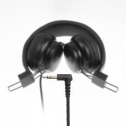 https://compmarket.hu/products/228/228567/act-ac9300-headphone-black_5.jpg